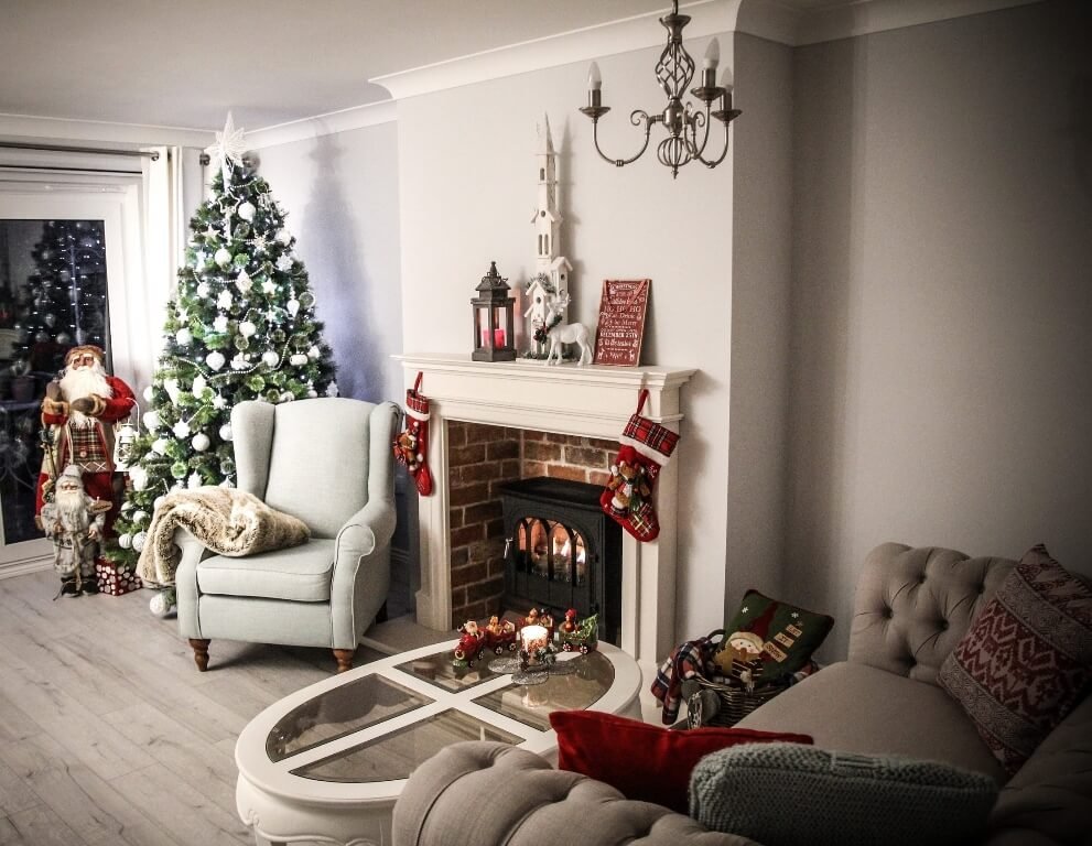 Wonderful Fireplace Christmas Tree Decor
