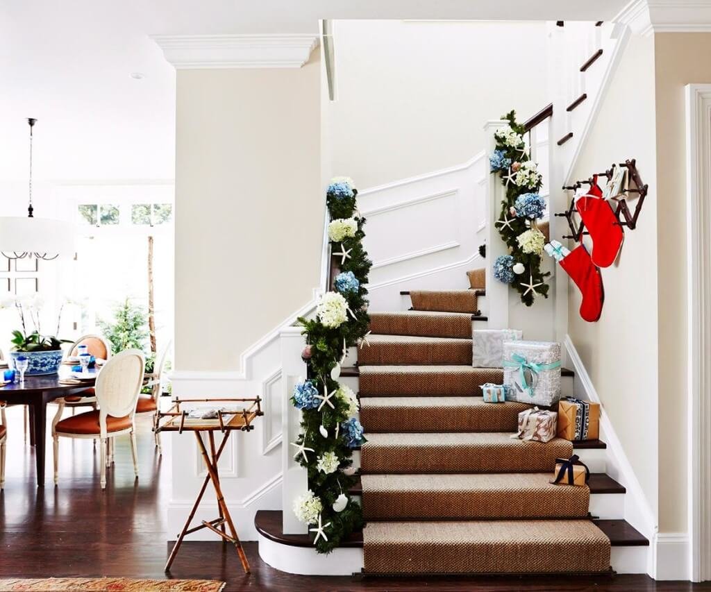 Coastal Christmas Stairs Decoration
