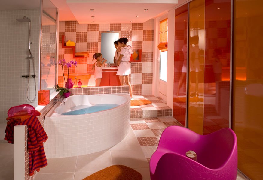 Funky and Cheerful Red Bathroom