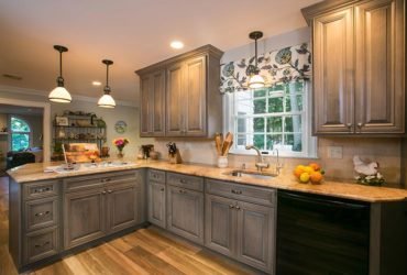 farmhouse kitchen cabinets 1
